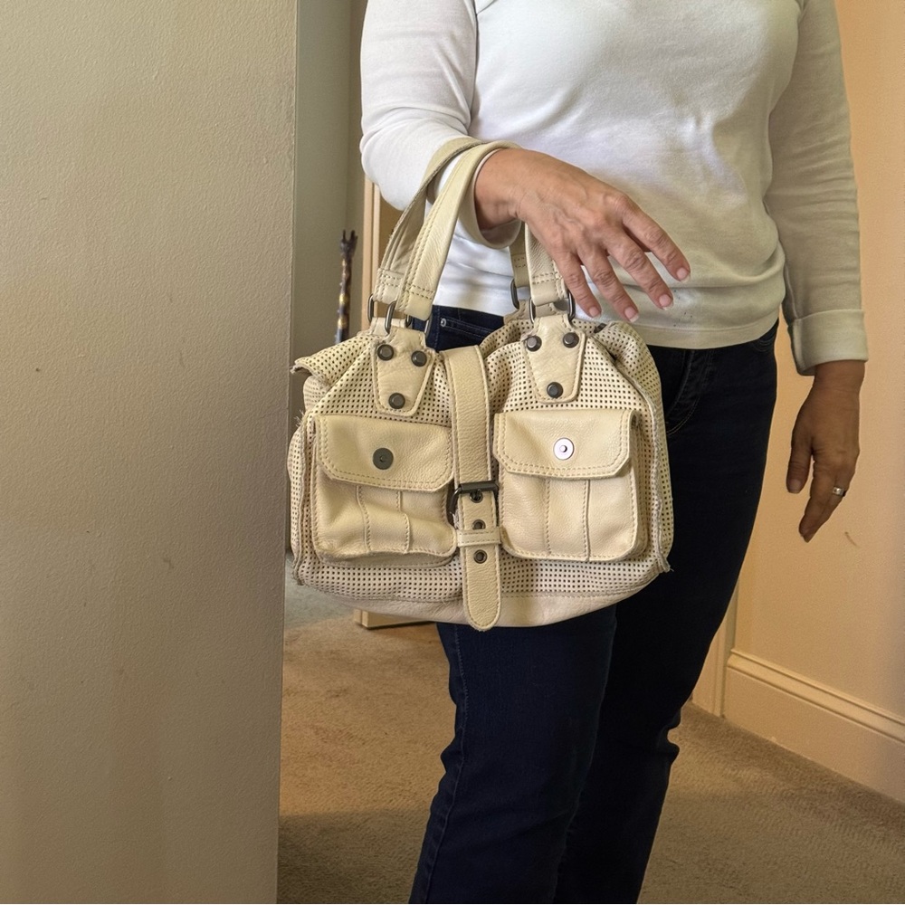 Linea Pelle Cream Satchel Bag - Picture 9 of 10